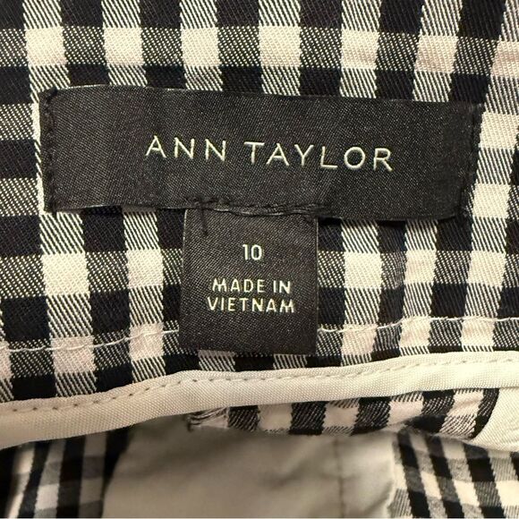 Ann Taylor The Metro Short Black White Mid Rise Gingham Shorts Size 10 - Picture 6 of 7